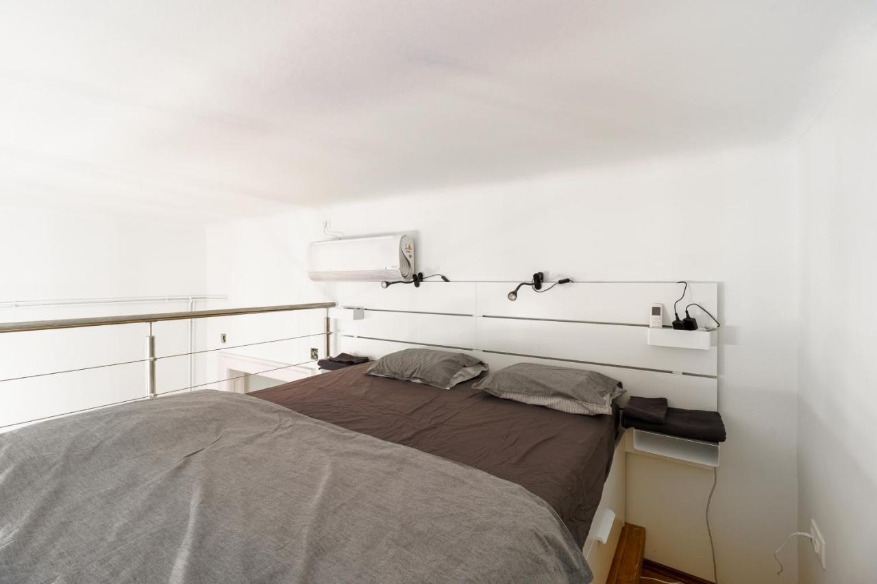 Central Loft-Style Flat Next To Danube Budapest Exterior photo